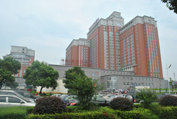 三代试管婴儿费用大概需要多少钱？能保证成功吗？