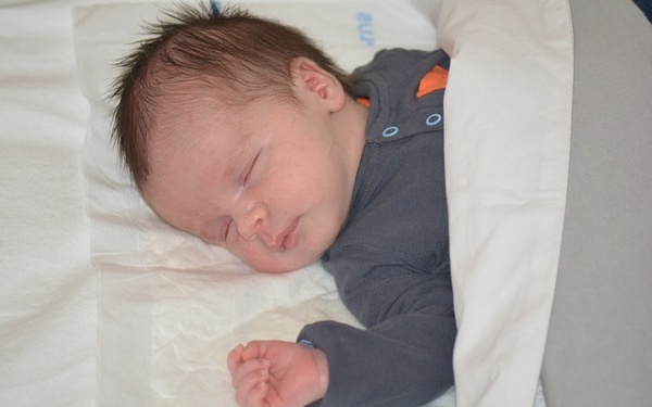 女性输卵管结扎后，想生二胎可以去莆田做第三代试管婴儿吗？