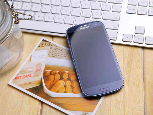 孩子咳嗽可以通过艾灸来缓解症状。