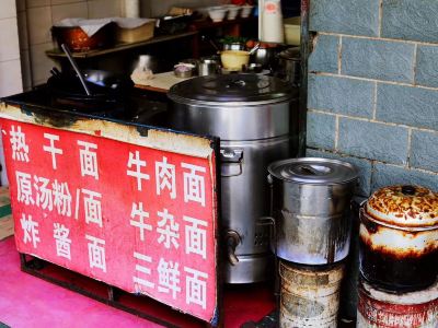 宝宝长了两颗牙,只能吃米糊?其实还可以尝试这些食物!