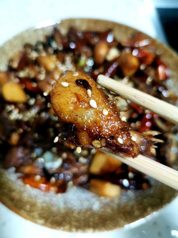 羊奶粉喂养的利弊分析及宝宝上火时的应对措施